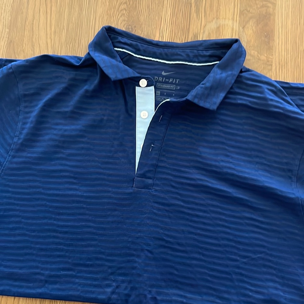 Mens Nike Dri-Fit golf shirt. Size L. Navy Blue. Worn once.